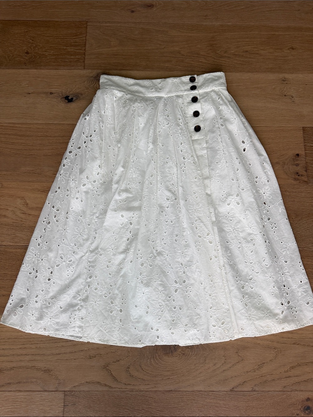 Ann Taylor White Eyelet A-Line Skirt with Dark Button Trim